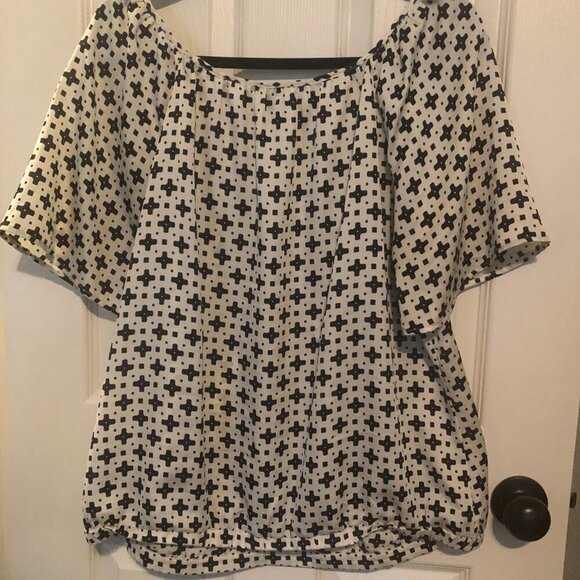 Old Navy Y2K black and cream scoop neck cross front with key hole blouse sz 1X - Picture 5 of 6